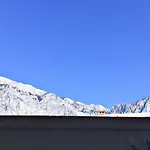 Appartement Mit Blick Auf Wasser By Interhome