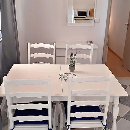 Apartment Mit Blick Auf Wasser By Interhome *