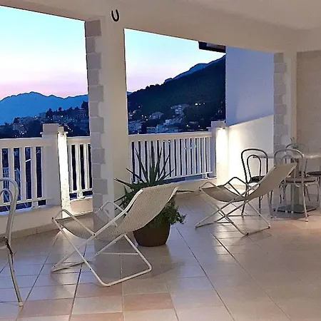 Mit Blick Auf Wasser By Interhome Appartamento Baška Voda