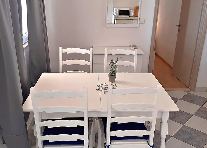 Apartment Mit Blick Auf Wasser By Interhome *