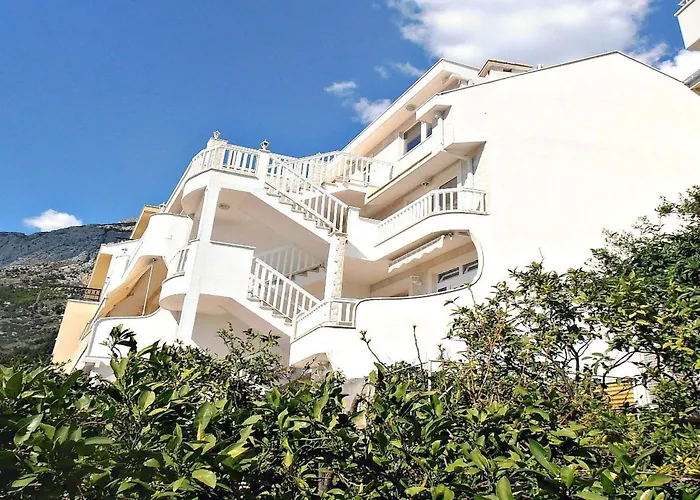 Apartment Mit Blick Auf Wasser By Interhome